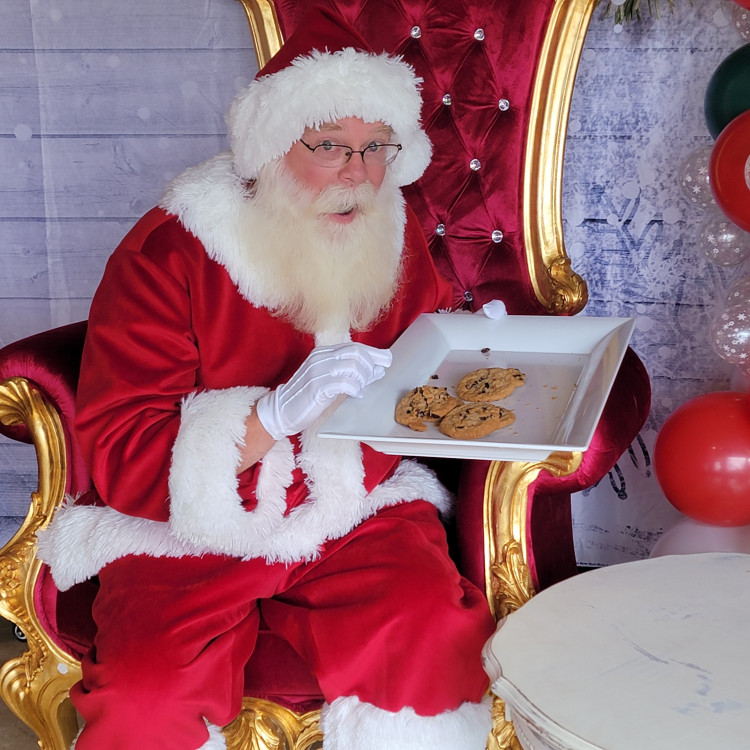 Santa Christmas EVE - FLEX time visit - 15 - 20 Minutes Santa Christmas EVE - FLEX time visit - 15 - 20 Minutes
