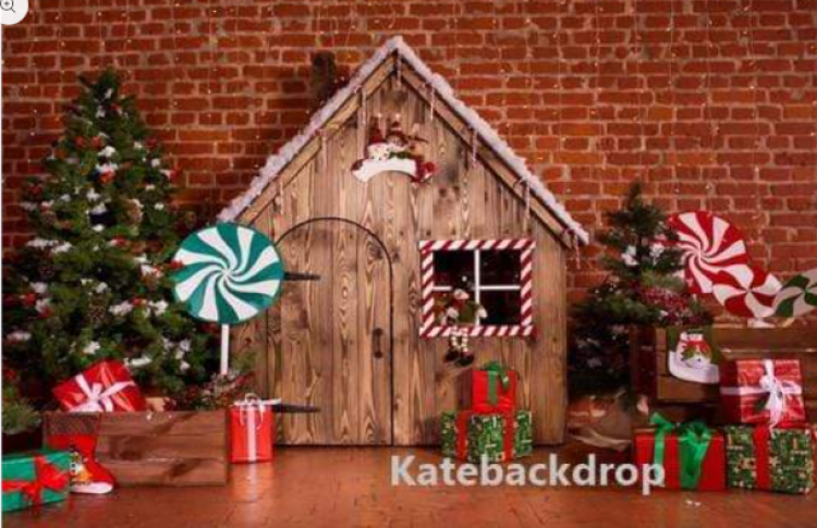 Wooden Peppermint Christmas House Backdrop Wooden Peppermint Christmas House Backdrop