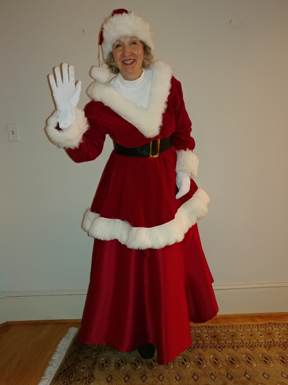Mrs. Claus - Lisa Mrs. Claus - Lisa